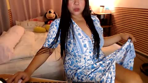 Lina online show from 12/07/24, 02:20