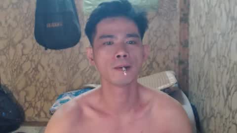 Snapshot of azn_philip chatting on 11/30/25, 10:25 Philip online show from 11/30/25, 10:25