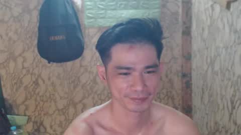 Snapshot of azn_philip chatting on 12/02/25, 05:35 Philip online show from 12/02/25, 05:35