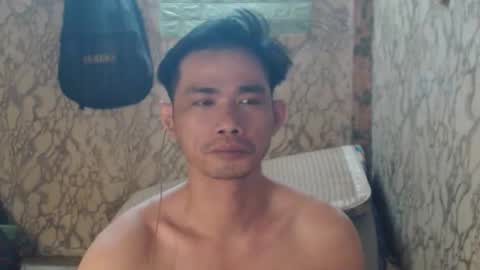 Snapshot of azn_philip chatting on 01/05/26, 06:11 Philip online show from 01/05/26, 06:11