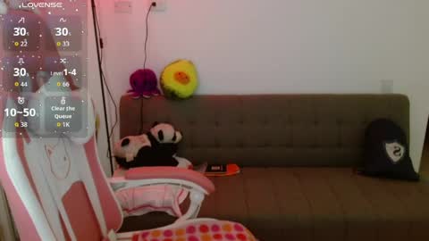 Azu  online show from 04/11/26, 12:15