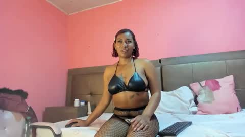 Snapshot of azulluna chatting on 05/01/26, 04:33 azulluna online show from 05/01/26, 04:33
