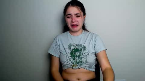 azumi_chan_ online show from 11/05/25, 04:01