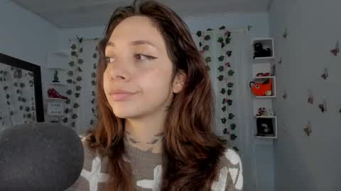 azumi saan online show from 11/09/25, 02:32