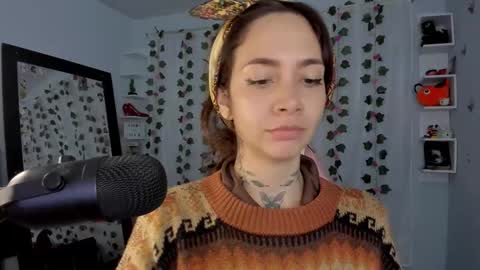 azumi saan online show from 11/17/25, 02:17