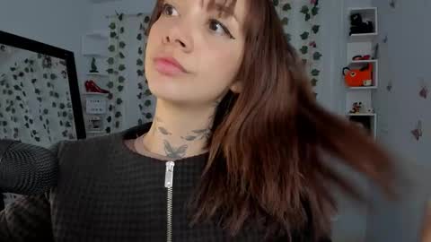 azumi saan online show from 12/02/25, 02:06