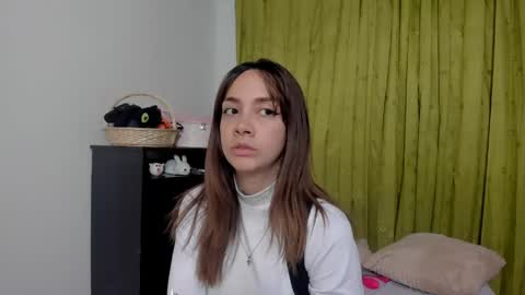 azumi saan online show from 04/22/26, 01:52
