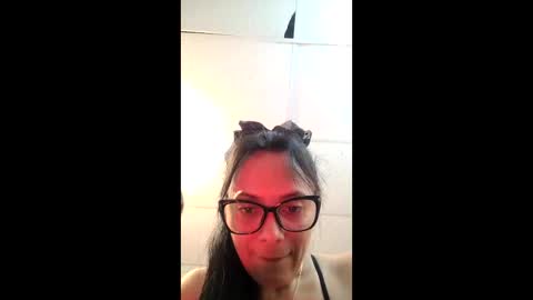 azura lion online show from 04/16/26, 05:41