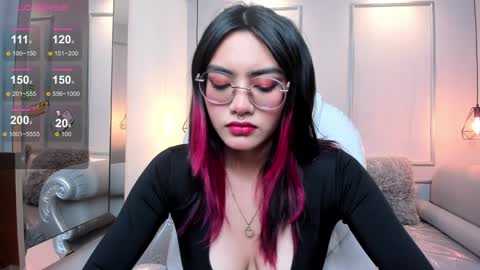 Azura online show from 01/02/25, 07:18