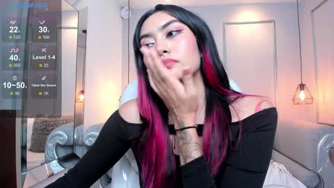 Azura online show from 01/20/25, 10:26