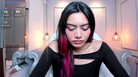 Azura online show from 01/21/25, 01:39