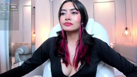 Azura online show from 01/31/25, 01:54