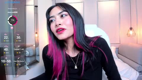 Azura online show from 02/06/25, 01:49