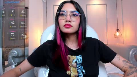 Azura online show from 02/13/25, 10:22