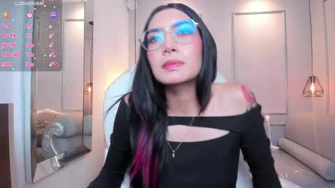 Azura online show from 10/02/25, 08:05