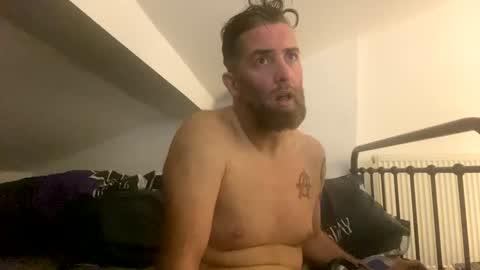 Snapshot of b4dafall44 chatting on 12/12/24, 11:25 b4dafall44 online show from 12/12/24, 11:25