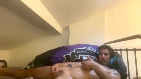 Snapshot of b4dafall44 chatting on 12/13/24, 08:41 b4dafall44 online show from 12/13/24, 08:41