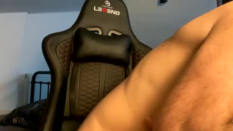 Snapshot of b4dafall44 chatting on 01/17/25, 01:04 b4dafall44 online show from 01/17/25, 01:04