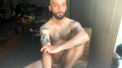Snapshot of b831480 chatting on 05/23/26, 08:40 b831480 online show from 05/23/26, 08:40