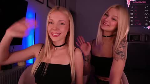 Bonnie  online show from 11/23/25, 01:22