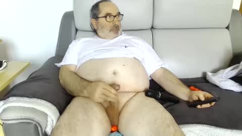 Snapshot of babacool96 chatting on 03/10/25, 01:10 babacool 96 online show from 03/10/25, 01:10