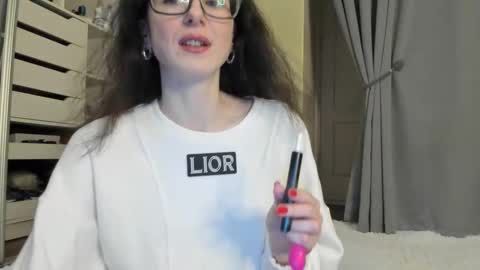 babby_jewel online show from 11/20/25, 11:10