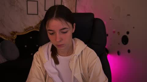 Babe online show from 05/01/26, 06:29