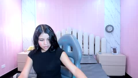 Snapshot of babe_vennus chatting on 04/20/26, 03:48 Venus online show from 04/20/26, 03:48