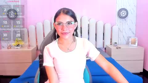Snapshot of babe_vennus chatting on 06/01/26, 04:31 Venus online show from 06/01/26, 04:31
