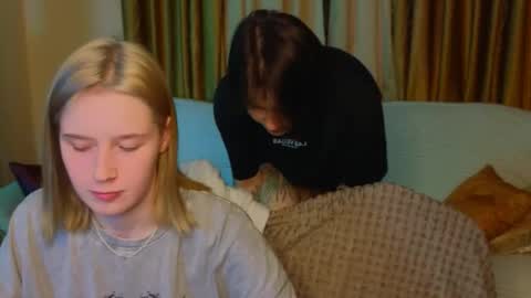 Snapshot of babees_eva chatting on 01/10/26, 11:12 Sweety Eva online show from 01/10/26, 11:12