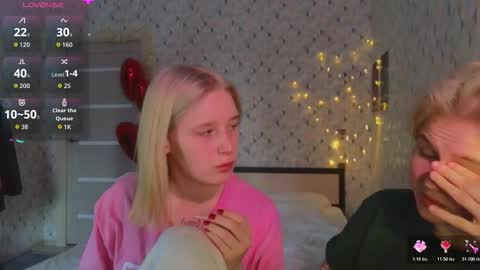 Snapshot of babees_eva chatting on 02/13/26, 05:03 Sweety Eva online show from 02/13/26, 05:03