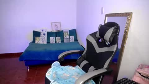 babenik_666 online show from 12/17/25, 03:12