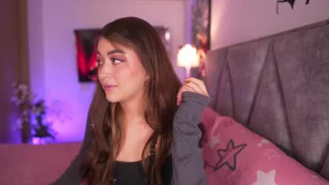 Snapshot of babesamanta chatting on 10/19/25, 05:19 Samanta online show from 10/19/25, 05:19