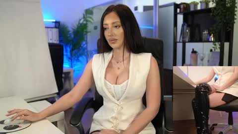 Olivia and Lexi online show from 04/16/26, 04:46