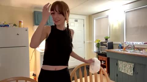 Snapshot of babiifern chatting on 03/31/26, 02:39 Fern Browning online show from 03/31/26, 02:39