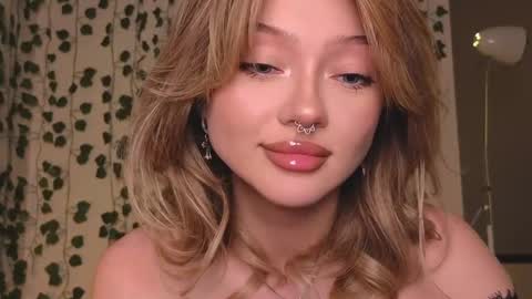 Snapshot of baby_adele chatting on 02/26/25, 11:48 bb adele online show from 02/26/25, 11:48