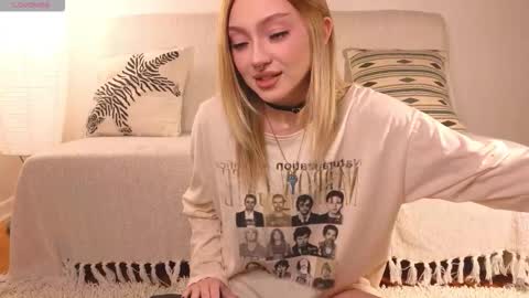 Snapshot of baby_adele chatting on 10/31/25, 05:03 bb adele online show from 10/31/25, 05:03