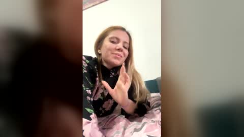 Baby Blonde online show from 04/17/26, 03:37