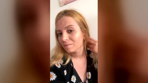 Baby Blonde online show from 06/01/26, 11:34