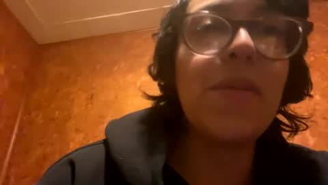 Snapshot of baby_bluu chatting on 01/23/25, 01:41 blue online show from 01/23/25, 01:41