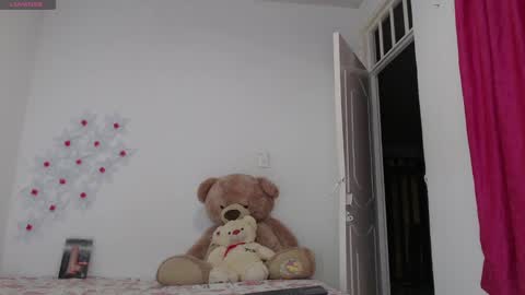 zaleya online show from 12/12/24, 09:08