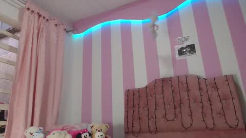 Snapshot of baby_candy22 chatting on 12/20/25, 11:06 zaleya online show from 12/20/25, 11:06