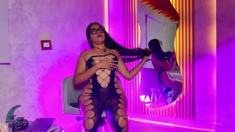 baby_chloe77 online show from 05/15/26, 01:51