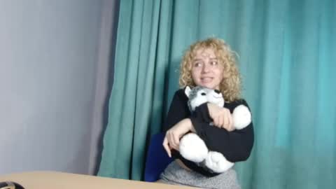 Snapshot of baby_doll91 chatting on 01/14/25, 07:27 Babby Doll online show from 01/14/25, 07:27