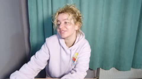 Snapshot of baby_doll91 chatting on 01/20/25, 08:29 Babby Doll online show from 01/20/25, 08:29