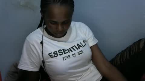 Snapshot of baby_fayyan chatting on 01/12/26, 06:35 baby_fayyan online show from 01/12/26, 06:35