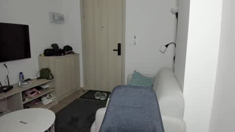 Call me baby  real name Eva   online show from 02/09/25, 12:19