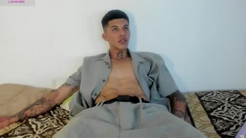 Snapshot of baby_gio chatting on 04/10/26, 01:49 OF GxoXabs online show from 04/10/26, 01:49
