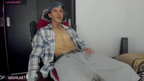 Snapshot of baby_gio chatting on 04/23/26, 07:05 OF GxoXabs online show from 04/23/26, 07:05