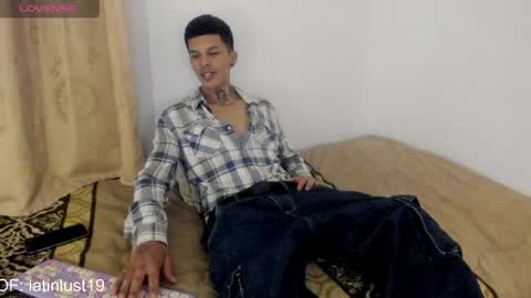 Snapshot of baby_gio chatting on 05/07/26, 04:56 OF GxoXabs online show from 05/07/26, 04:56